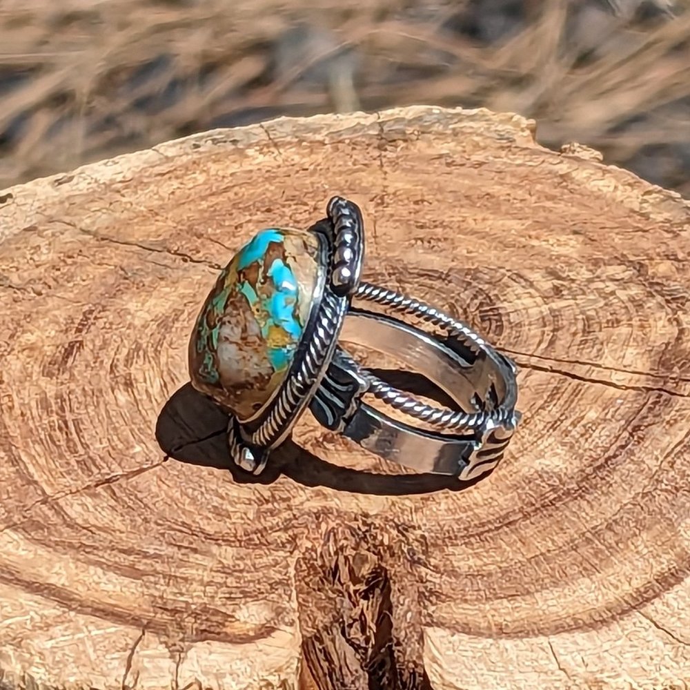 Turquoise and Silver Statement Ring - Picture 3 of 9